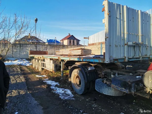 Бортовой полуприцеп МАЗ 9758