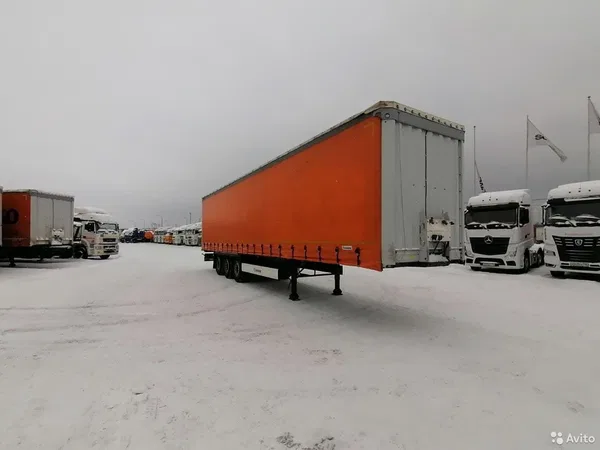 Тентованный полуприцеп Krone Profi Liner