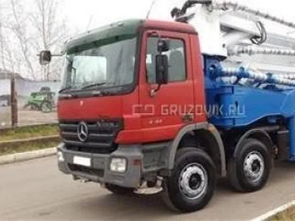Автобетононасос Mercedes-Benz Actros