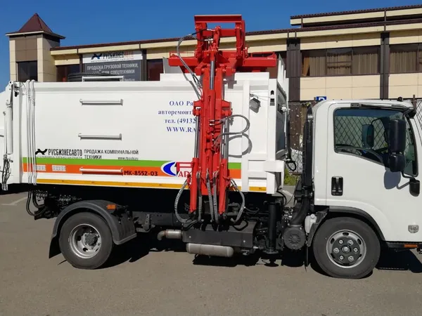 Мусоровоз РАРЗ МК-8552-03 на шасси Isuzu NQR90L-Н