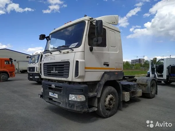 Седельный тягач МАЗ 5440B5-8420-031