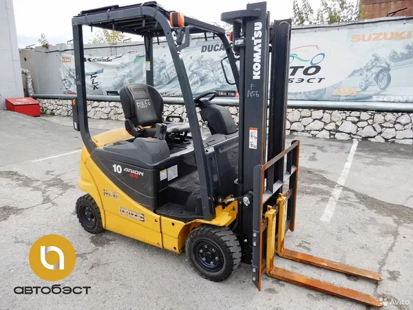 Вилочный погрузчик Komatsu FB10-12