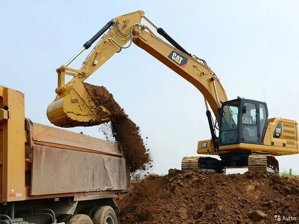 Гусеничный экскаватор Caterpillar 323