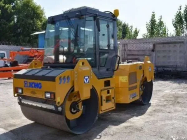 Двухвальцовый каток XCMG XD83