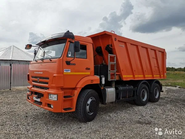 Самосвал КамАЗ 6520