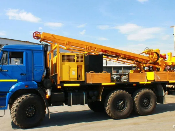 Мобильная буровая установка Спецбурмаш УРБ-2А2
