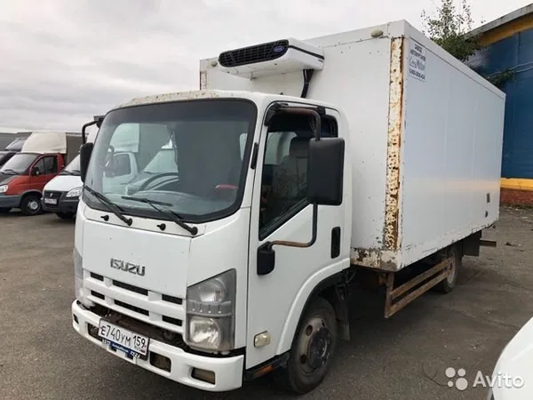 Рефрижераторный фургон Isuzu ELF