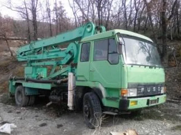 Автобетононасос Mitsubishi Fuso