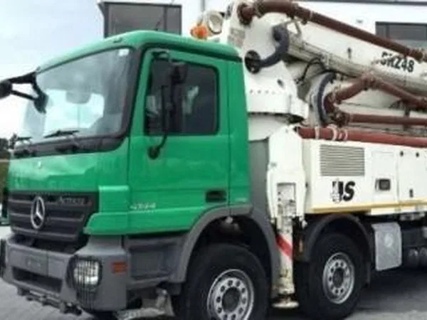 Автобетононасос Mercedes-Benz 4144