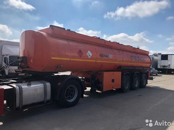 Полуприцеп бензовоз НефАЗ 96931