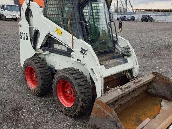 Мини-погрузчик Bobcat S175