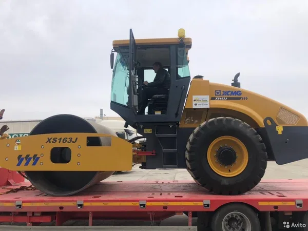 Грунтовый каток XCMG XS163J