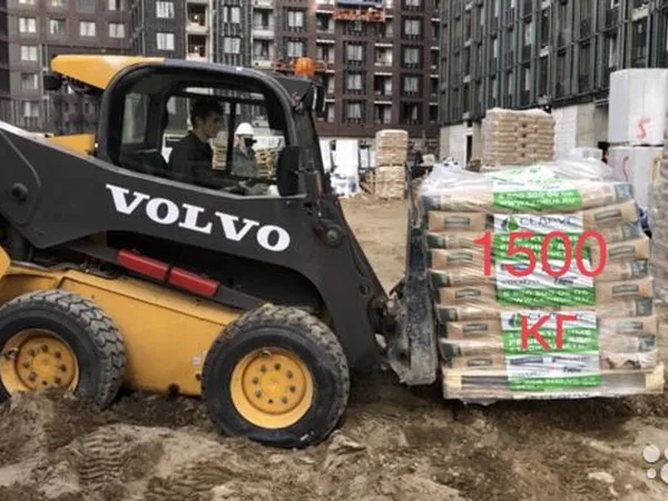 Мини-погрузчик Volvo MC135