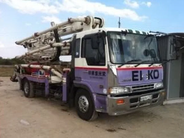 Автобетононасос Isuzu Giga