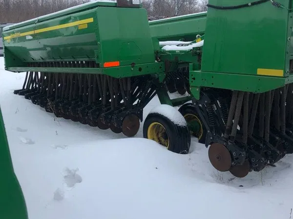 Сеялка John Deere 455