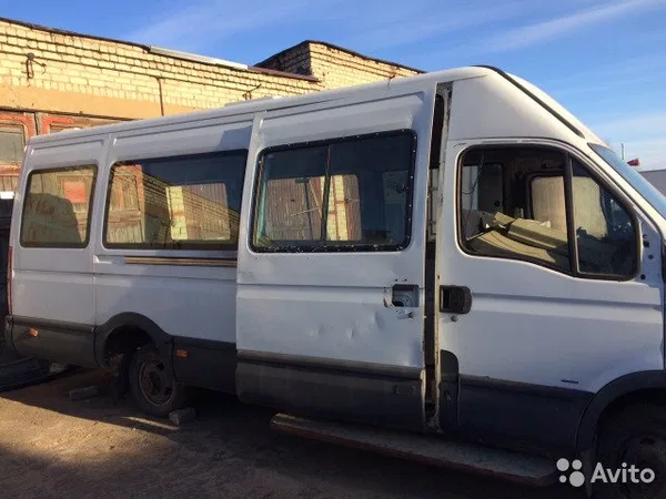 Микроавтобус Iveco Daily 50С15