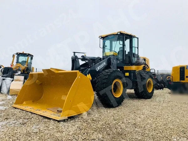 Фронтальный погрузчик XCMG LW500FN