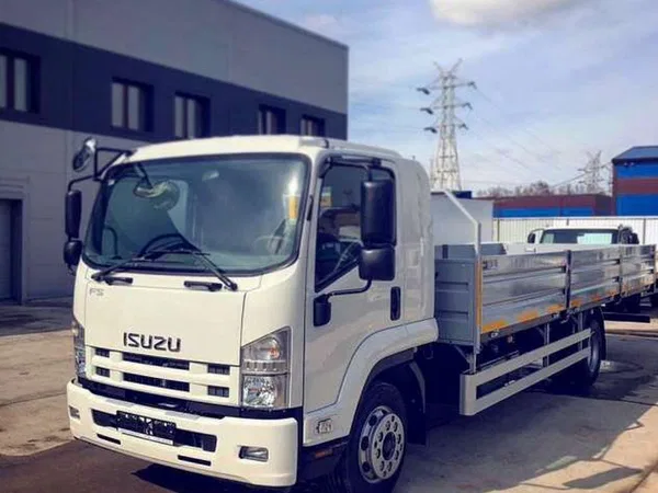 Бортовой грузовик Isuzu Forward (F-Series)