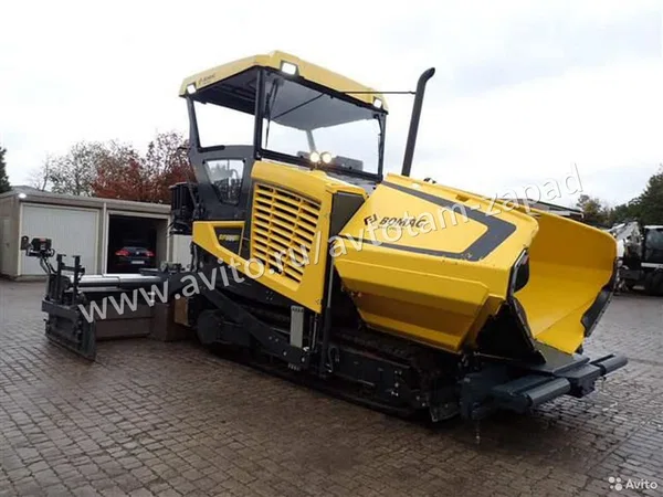 Асфальтоукладчик Bomag BF 700 C-2