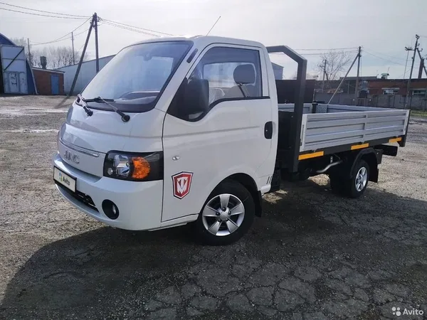 Бортовой автомобиль JAC N35
