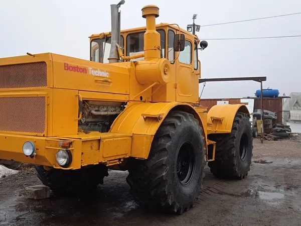 Трактор Кировец К-700