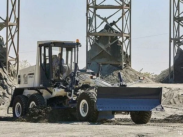Автогрейдер UMG ДЗ-98В