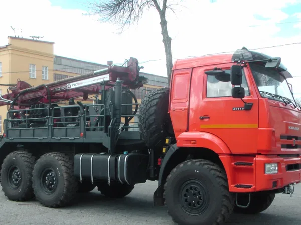 Мобильная буровая установка Геомаш ПБУ-2-317 на шасси КамАЗ 43118