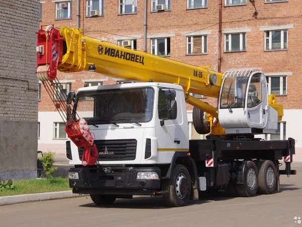 Автокран Ивановец КС-45717А-1Р на шасси МАЗ 6312СЗ