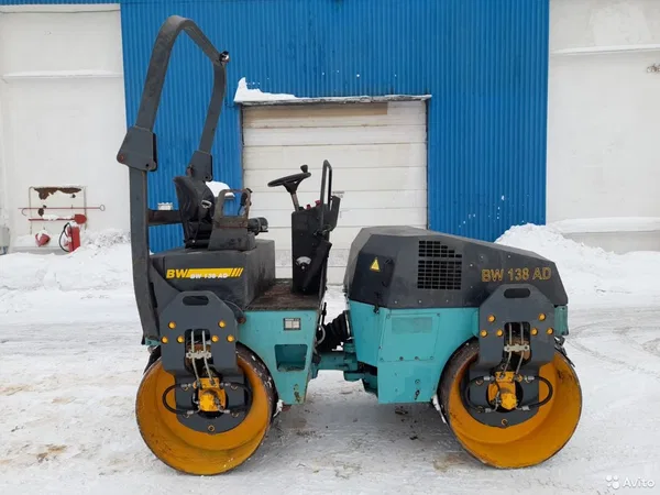 Тротуарный каток Bomag BW138 AD