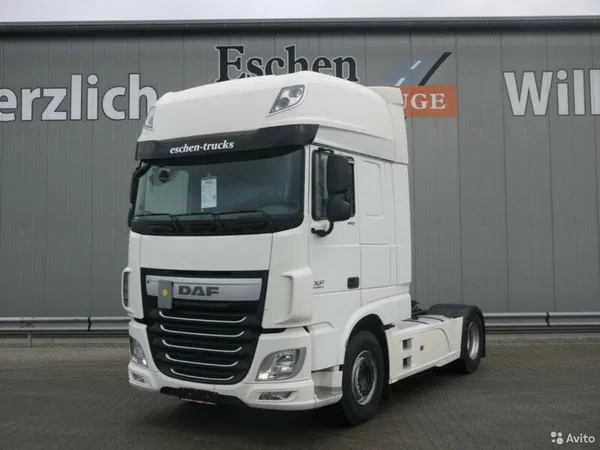 Седельный тягач DAF XF106