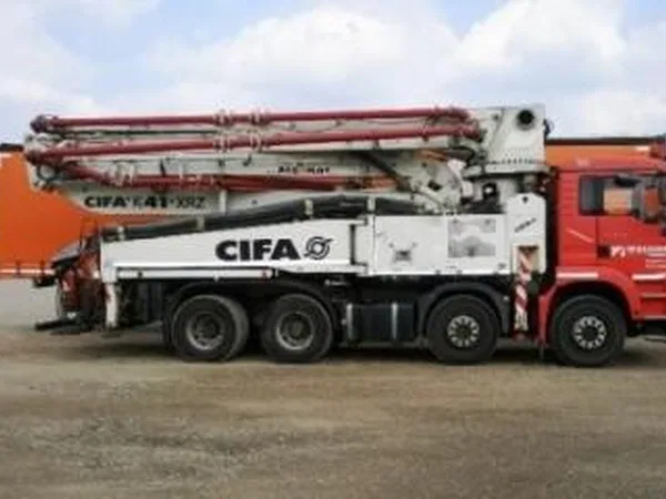 Автобетононасос CIFA K41XRZ на шасси MAN
