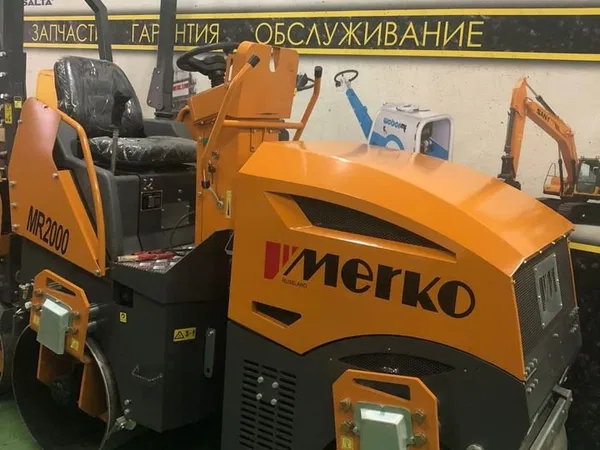 Тротуарный каток Merko MR2000