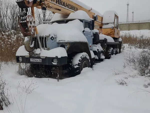 Автокран Ивановец КС-45717-1 на шасси УРАЛ