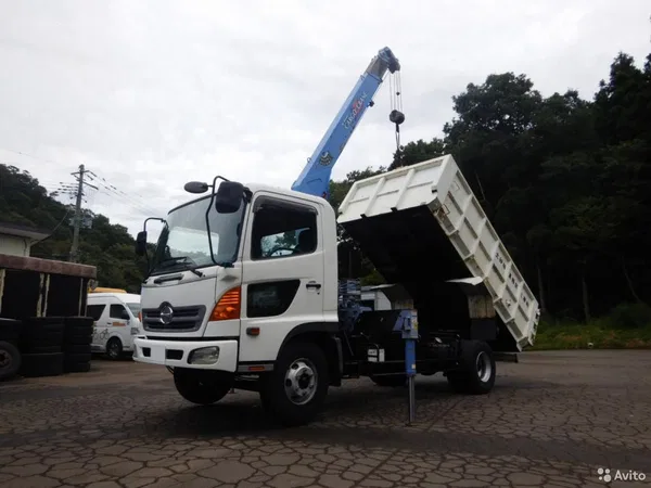 Бортовой грузовик с КМУ HINO 500 (Ranger)