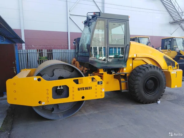 Грунтовый каток Beezone GYS162J