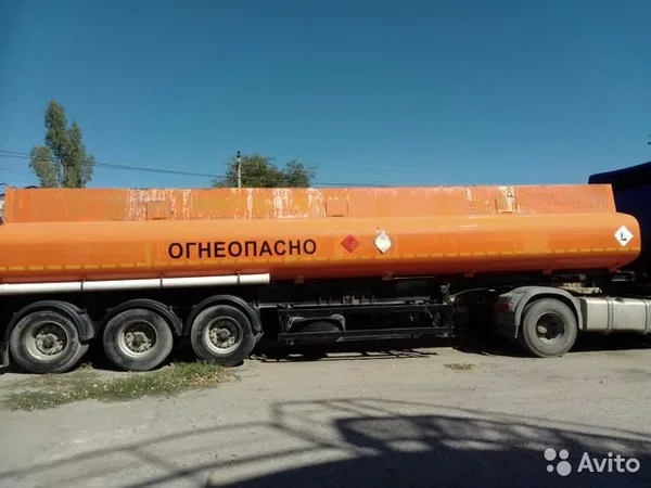 Полуприцеп бензовоз