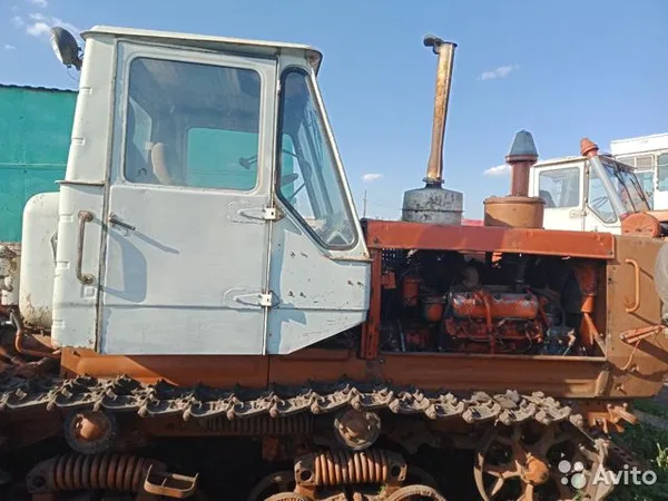 Гусеничный трактор Т-150