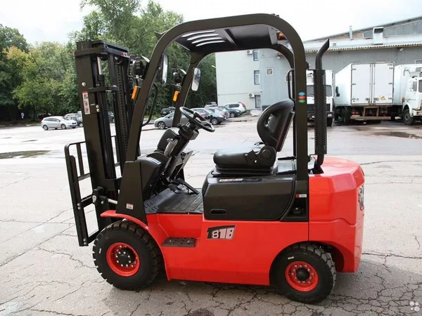 Вилочный погрузчик EP Equipment CPCD15T8-S4Q2
