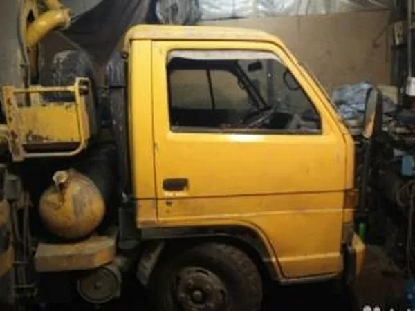 Автобетононасос Isuzu Elf