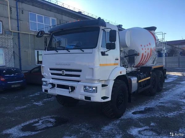 Автобетоносмеситель ТЗА 58146Т на шасси КамАЗ 43118