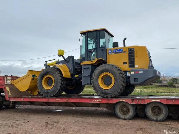 Фронтальный погрузчик XCMG LW550RU
