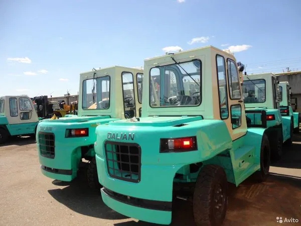 Вилочный погрузчик Dalian CPCD80FD
