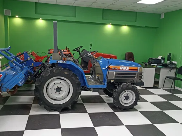 Мини-трактор Iseki Sial223 4x4