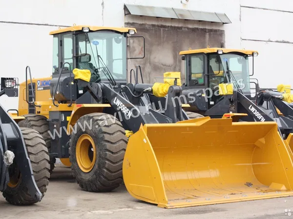 Фронтальный погрузчик XCMG LW500FN