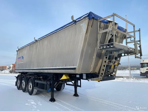 Самосвальный полуприцеп Schmitz Cargobull 90843