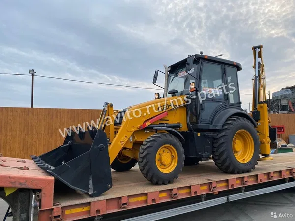 Экскаватор-погрузчик Gehl GBL 818S X4