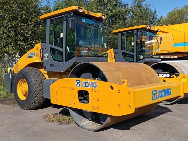 Грунтовый каток XCMG XS143
