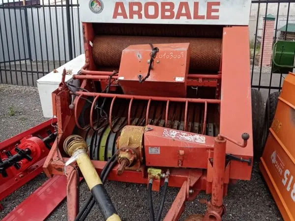 Пресс-подборщик Claas Rollant 44