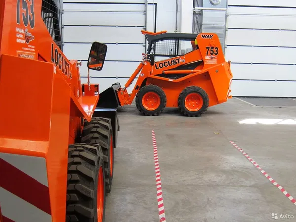 Мини-погрузчик Locust / Way Industry L753