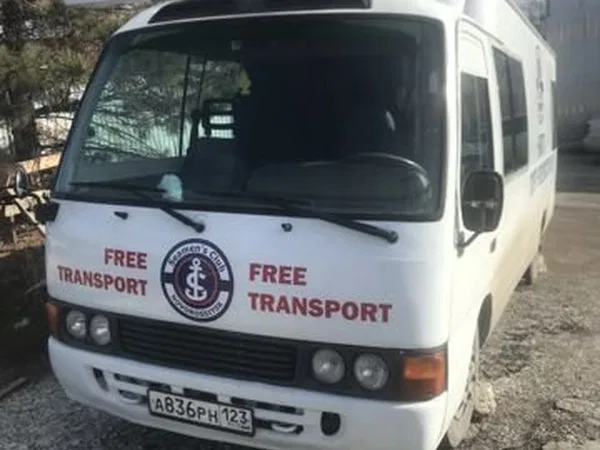 Микроавтобус Toyota Coaster